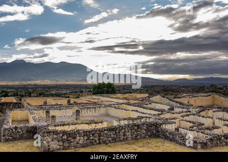 Vue sur Yagul, site classé au patrimoine mondial de l'UNESCO, à Oaxaca, au Mexique Banque D'Images