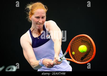 Alison Van Uytvanck (WTA 65) photographiée en action lors d'un match de tennis entre Belge Van Uytvanck et Kazach Putintseva, dans le second tour de la W Banque D'Images
