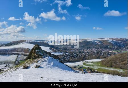 La Pierre de Gaer, Hazler Hill, Ragleth Hill, le long Mynd et le Stretton d'église vus de Hope Bowdler Hill, Church Stretton, Shropshire. Banque D'Images