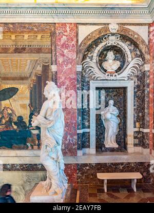 STOCKHOLM, SUÈDE, 21 AVRIL 2019 : chambres joliment décorées du palais Drottningholm près de Stockholm, Suède Banque D'Images