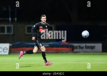 Copenhague, Danemark. 10 février 2021. Philipp Schmiedl (6) de SoenderjyskE vu dans le match de Pokalen de Sydbank entre Fremad Amager et SoenderjyskE à Sundby Idraetsprack à Copenhague. (Crédit photo : Gonzales photo/Alamy Live News Banque D'Images