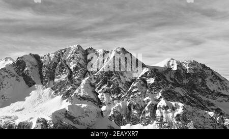 Saint Marcel, Vallée d'Aoste (Italie) : le massif des Roises vu du Mont Corquet. Banque D'Images