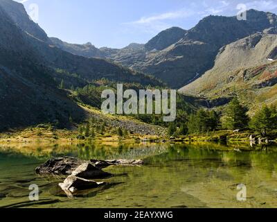 Morgex, Vallée d'Aoste (Italie) : Lac d'Arpy. Banque D'Images