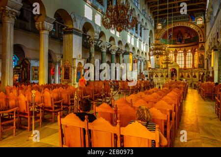 THESSALONIQUE, GRÈCE, 8 SEPTEMBRE 2017 : intérieur de l'église d'Agios Dimitrios à Thessalonique, Grèce Banque D'Images