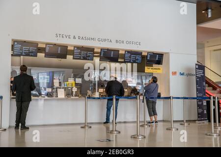 TIFF Bell Lightbox est presque vide pendant le Festival international du film de Toronto 2020, cette année surtout un festival virtuel, avec des mesures sociales de distanciation Banque D'Images