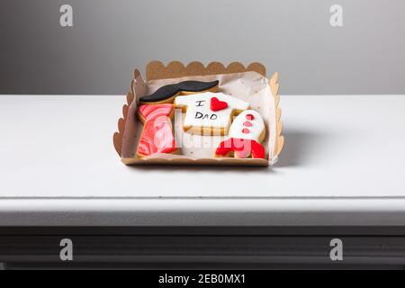 assortiment de biscuits faits main comme cadeau pour les pères jour Banque D'Images