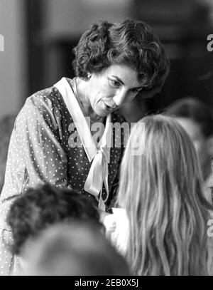 ST ALBANS - ANGLETERRE 89: Edwina Currie donne un discours à Sopret House, St Albans, Hertfordshire, Angleterre en 1989. Photo de Gary Mitchell Banque D'Images