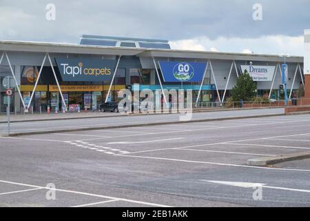 Cribbs Causeway Retail Park près de Bristol, dans le 3e éclusage Covid 19 du Royaume-Uni. Un parking vide. Banque D'Images