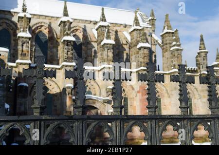 Rosslyn Chapelle dans la neige Banque D'Images