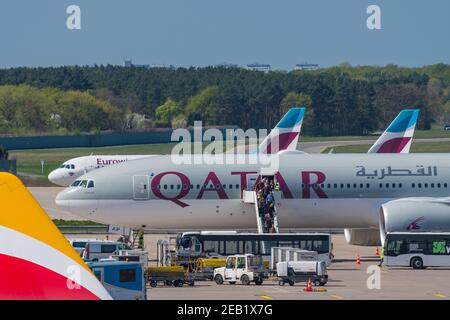 Berlin Allemagne - avril 21. 2018: Boeing 777-300ER de Qatar Airways à l'aéroport de Berlin Tegel Banque D'Images