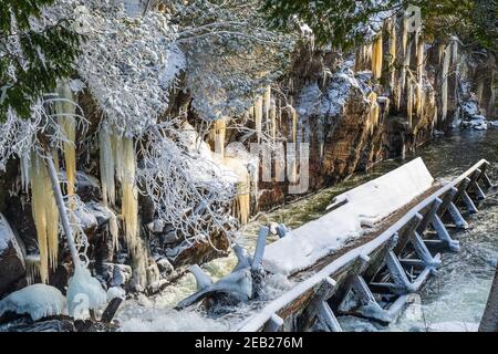 Hawk Lake Log Chute Algonquin Highlands Haliburton County Ontario Canada Banque D'Images