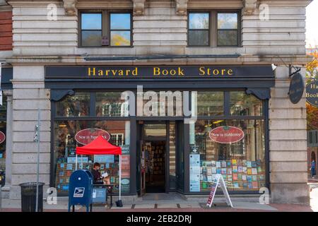 Historique Harvard Book Store au 1256 Massachusetts Avenue à côté de Old Harvard Yard à Cambridge, Massachusetts ma, États-Unis. Banque D'Images