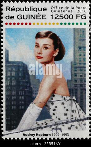 Magnifique portrait d'Audrey Hepburn sur timbre-poste Banque D'Images