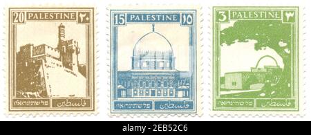 Trois timbres de Palestine (mandat britannique) avant 1948 Banque D'Images