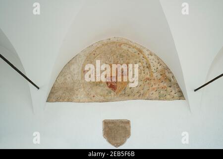 Udine, Italie. 11 février 2020. Les décorations sous la loggia de Lippomano sur la colline du château Banque D'Images