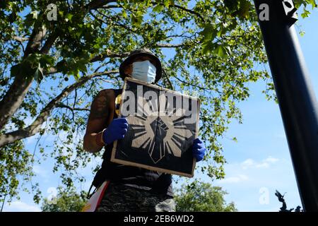 LONDRES - 12 JUILLET 2020 : des manifestations contre les vies noires sont importantes Banque D'Images