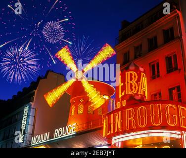 2000 MOULIN ROUGE, MOULIN À VENT HISTORIQUE (©1921 WILLETTE & NIERMANS) PIGALLE PARIS FRANCE Banque D'Images