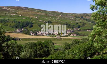 Vue panoramique sur le village de Gunnerside, Swaledale, parc national de Yorkshire Dales. Banque D'Images