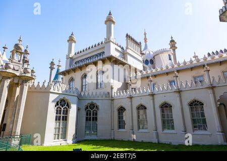 Le Pavillon Royal, un bâtiment classé de catégorie I, est un ancien palais royal construit comme maison pour le Prince Regent au début du XIXe siècle, sous le Banque D'Images