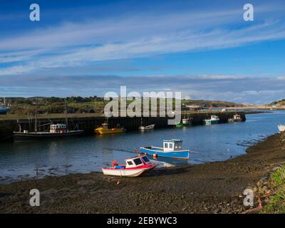 Bateaux de pêche dans le port de Hayle, Cornwall Banque D'Images