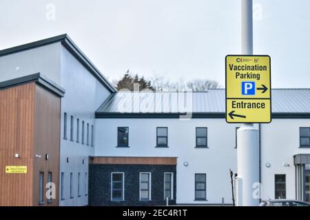 Bantry, West Cork, Irlande. 13 février 2021. Le HSE a annoncé que le centre médical de Marino à Bantry sera utilisé comme centre de vaccination Covid 19. Les centres de soins primaires de Bantry sont considérés comme les prochains endroits considérés comme de grands centres de vaccination pour l'administration du vaccin Covid-19 aux gens du comté. Crédit: Karlis Dzjamko/Alay Live News Banque D'Images