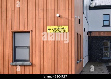 Bantry, West Cork, Irlande. 13 février 2021. Le HSE a annoncé que le centre médical de Marino à Bantry sera utilisé comme centre de vaccination Covid 19. Les centres de soins primaires de Bantry sont considérés comme les prochains endroits considérés comme de grands centres de vaccination pour l'administration du vaccin Covid-19 aux gens du comté. Crédit: Karlis Dzjamko/Alay Live News Banque D'Images