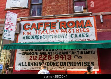 Affiche Cafe Roma Italian Pastries à Little Italy, Manhattan Banque D'Images