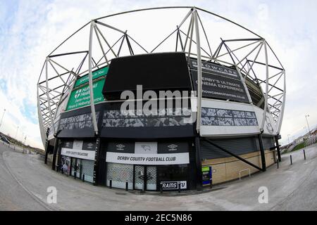 Derby, Royaume-Uni. 13 février 2021. Vue extérieure du Pride Park à Derby, Royaume-Uni le 13/2021. (Photo de Conor Molloy/News Images/Sipa USA) crédit: SIPA USA/Alay Live News Banque D'Images