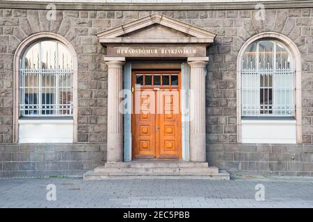 Reykjavik Islande - 1er novembre. 2019: La porte d'entrée du tribunal de district de Reykjavik Banque D'Images