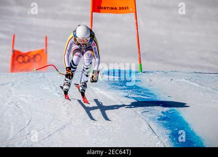 13 février 2021, Italie, Cortina d'Ampezzo: Ski alpin: Championnats du monde, femmes de descente: Kira Weidle d'Allemagne remporte la médaille d'argent. Photo: Michael Kappeller/dpa Banque D'Images