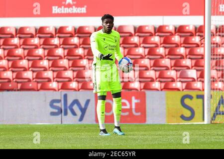 NOTTINGHAM, ANGLETERRE. 13 FÉVRIER ; Brice Samba (30) de la forêt de Nottingham lors du match de championnat Sky Bet entre la forêt de Nottingham et Bournemouth au City Ground, Nottingham, le samedi 13 février 2021. (Credit: Jon Hobley | MI News) Credit: MI News & Sport /Alay Live News Banque D'Images