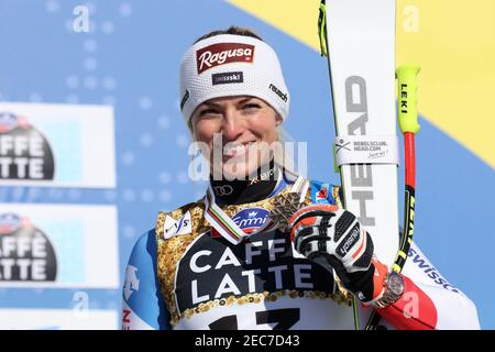 Cortina (BL, Italie. 13 février 2021. Cortina (BL), Italie, Olympia delle Tofane, 13 février 2021, MÉDAILLE de bronze GUT-BEHRAMI Lara (SUI). En 2021 FIS Championnats du monde DE SKI alpin - descente - femmes - course de ski alpin crédit: Sergio Bisi/LPS/ZUMA Wire/Alay Live News Banque D'Images