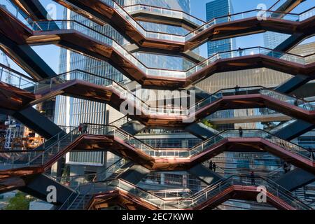 La structure du navire est l'élément central de l'Hudson Yards complexe, New York City, USA Banque D'Images