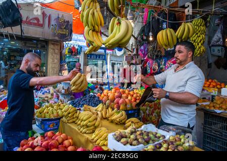 Marché des fruits et légumes, souk Amman, Jordanie, Arabie Banque D'Images