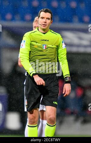 Bologne, Italie. 12 février 2021. Bologna, Italie, Renato Dall'Ara Stadium, 12 février 2021, Antonio Rapuano de Rimini (Referee Match) pendant le FC de Bologne vs Benevento Calcio - football italien Serie A Match Credit: Alessio Marini/LPS/ZUMA Wire/Alamy Live News Banque D'Images