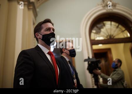 Washington, États-Unis. 13 février 2021. Le sénateur Ben Sasse, R-NEB, arrive au Capitole des États-Unis pour le procès de destitution de l'ancien président Donald Trump à Washington DC, le samedi 13 février 2021. Photo de piscine par Ting Shen/UPI crédit: UPI/Alay Live News Banque D'Images