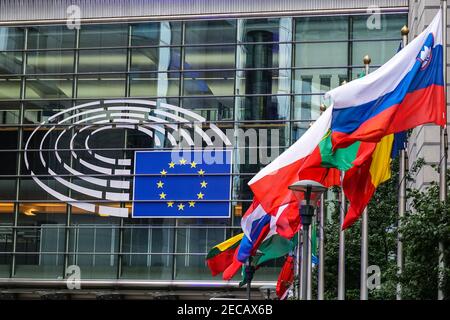 Logo du Parlement européen sur le bâtiment Paul-Henri Spaak à Bruxelles, Belgique Banque D'Images