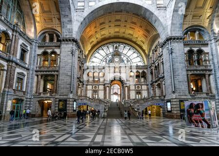 Hall d'entrée de la gare centrale d'Anvers, intérieur, Belgique Banque D'Images