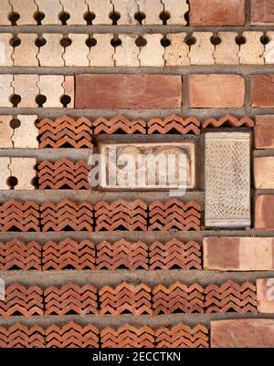 Détail brique. The Gallery House, Bansberia, Inde. Architecte: ABIN Design Studio, 2020. Banque D'Images