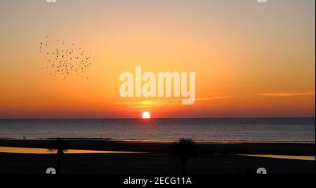 Lever du soleil sur Horizon Banque D'Images