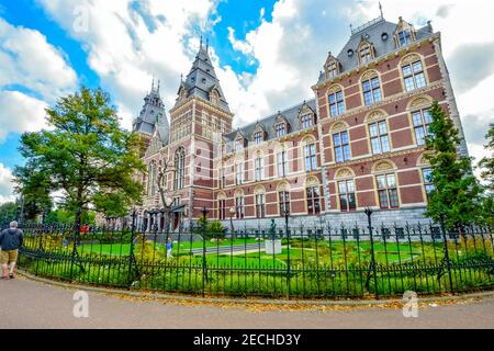Le Rijksmuseum, le musée national néerlandais dans le quartier des musées à Amsterdam, Pays-Bas. Banque D'Images