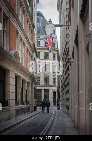 Vue sur la rue de Finch Lane à Cornhill dans la ville de Londres, Royaume-Uni Banque D'Images