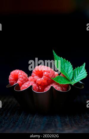 Framboises (Rubus idaeus) cuites au four Banque D'Images