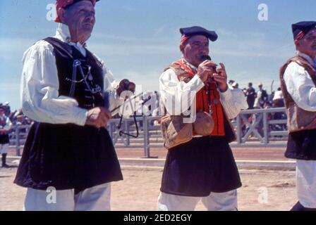 Sassari, Sardaigne, Italie. Photos historiques de Cavalcata Sarda 1964 (scannés à partir de Perutz color C18 fiilm) Banque D'Images