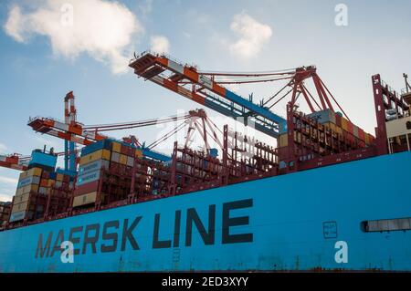 Hambourg Allemagne - décembre 16. 2017 : navire à conteneurs Marit Maersk dans le port de Hambourg Banque D'Images