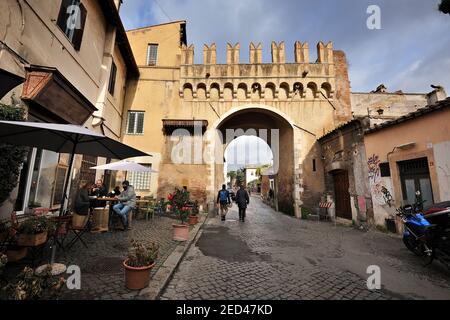 Porta Settimiana, Trastevere, Rome, Italie Banque D'Images