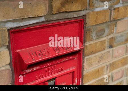 boîte aux lettres rouge, bureau de poste Banque D'Images