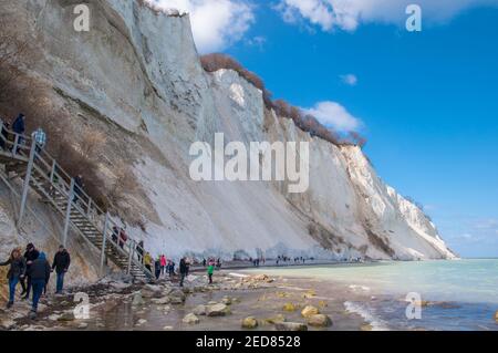 Moen Danemark - avril 11. 2017: Mons Klint falaises calcaires le jour du printemps Banque D'Images