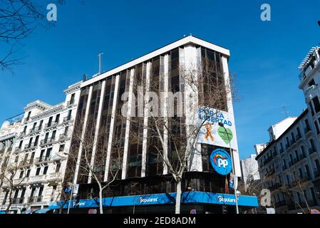 Madrid, Espagne - 14 février 2021 : le quartier général populaire de Partido à Genova 13 Banque D'Images