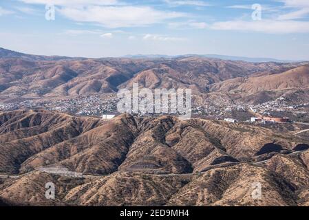 Vue panoramique aérienne de Guanajuato, Mexique entouré de montagnes. Banque D'Images